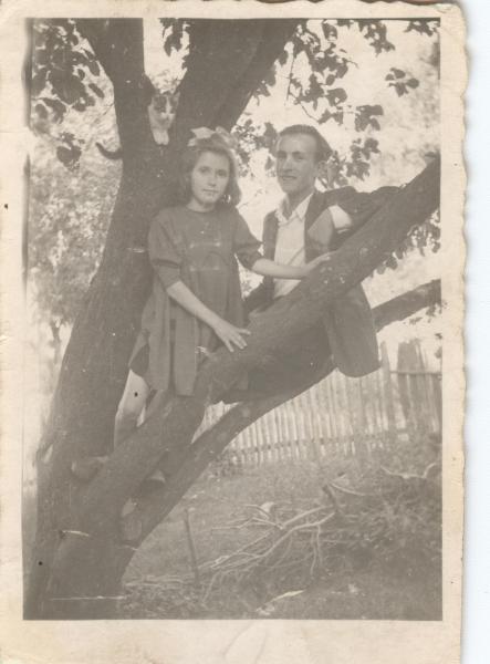 10 sierpien 1944. Kazimiera Matyja z bratem Stefanem